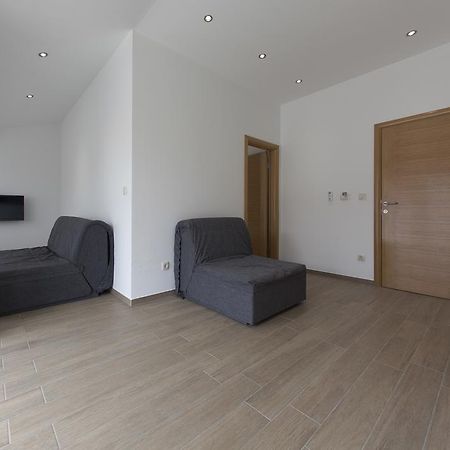 Apartments Villa Klara Baska Voda Ngoại thất bức ảnh